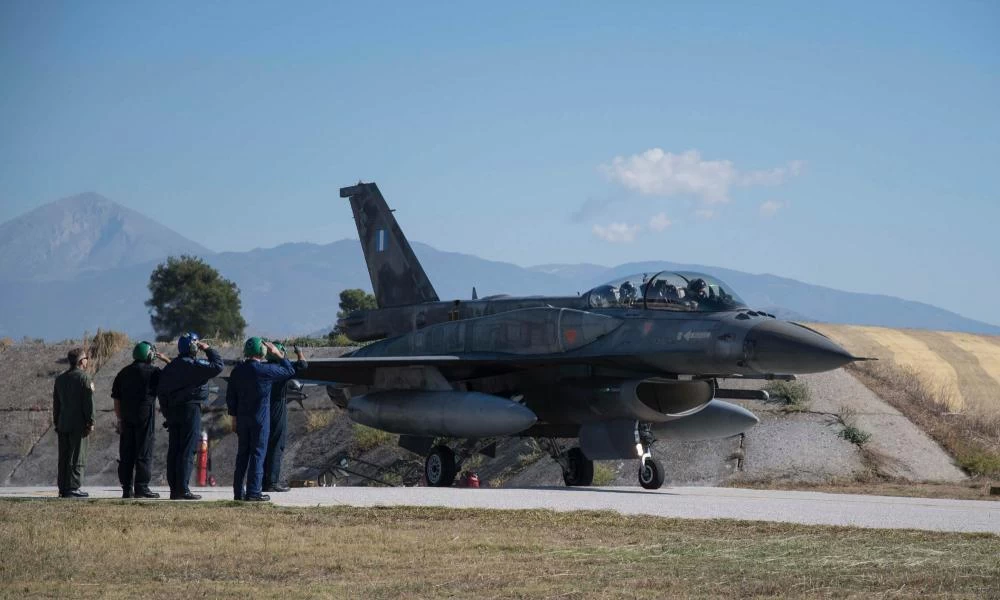 Έτοιμο να κατακτήσει τους αιθέρες! Ξεκίνησαν οι πρώτες δοκιμές του πρωτότυπου αναβαθμισμένου F-16 Viper της Π.Α.